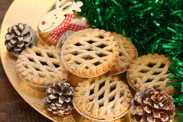 istock Christmas mince pies 1054727536