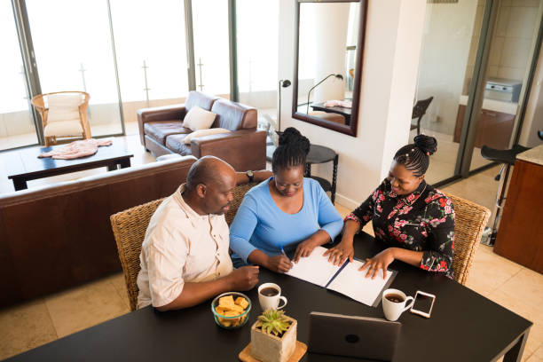istock Financial consultation at home 1054804242