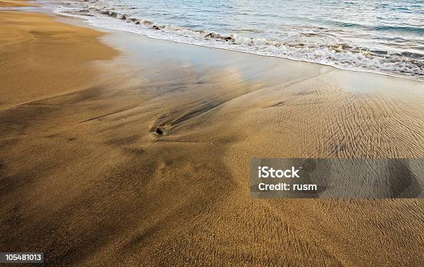 Foto de Praia De Areia Tenerife e mais fotos de stock de Amarelo - Amarelo, Areia, Arrebentação