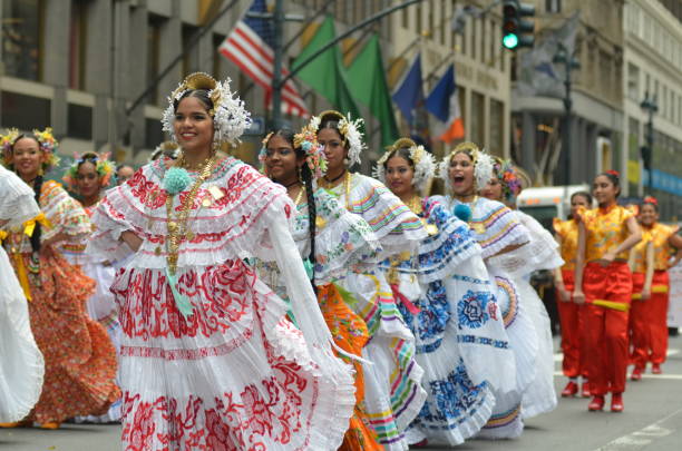 NYC Hispanic Day Parade 2018 New York City: New York City’s Hispanic Day Parade marches up Fifth Avenue on Sunday, October 14, 2018. Thousands of Hispanic New Yorkers participated and viewed the colorful Cultural Parade in Midtown, Manhattan. hispanic heritage month stock pictures, royalty-free photos & images