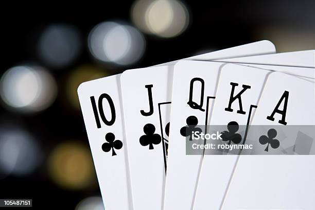 Foto de Royal Descarga e mais fotos de stock de Carta de baralho - Jogo de lazer - Carta de baralho - Jogo de lazer, Pôquer, Aposta