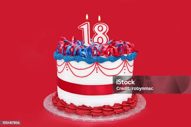 18 Th Bolo - Fotografias de stock e mais imagens de 18-19 Anos - 18-19 Anos, Bolo de Aniversário, Aniversário