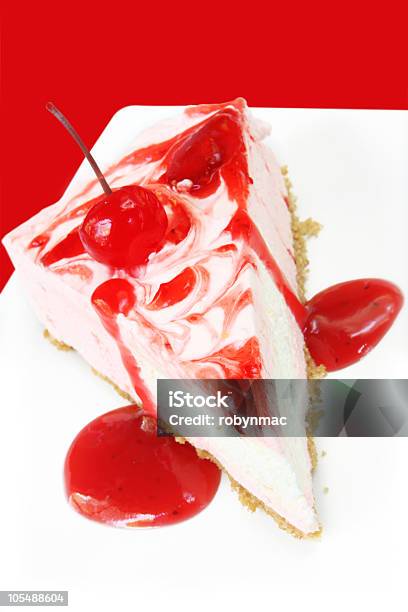Cheesecake Alla Fragola - Fotografie stock e altre immagini di Bianco - Bianco, Cibo, Ciliegia