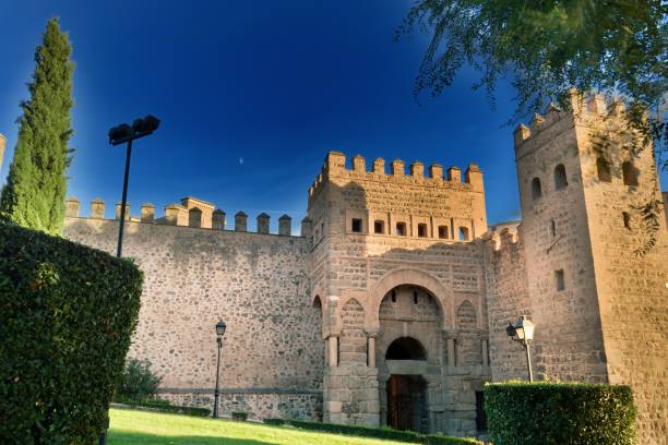 istock Gate of Alfonso VI in Toledo 1054892598