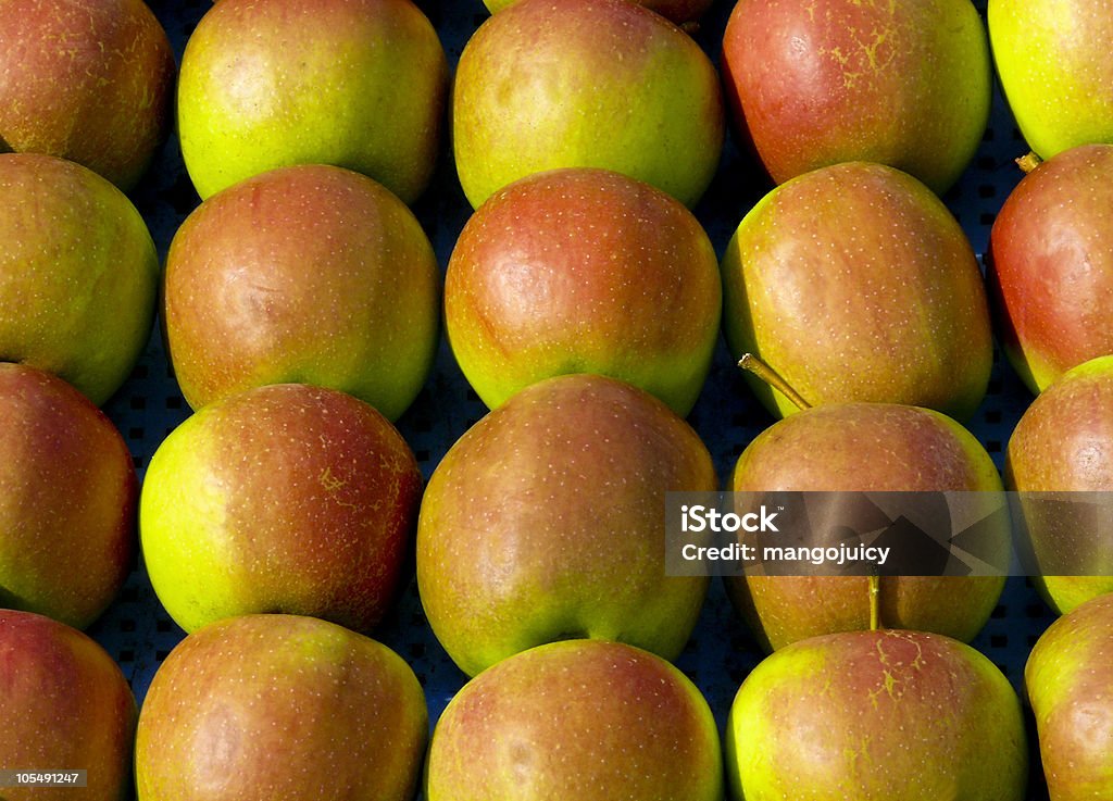 Bela maçãs de alimentos saudáveis no mercado - Foto de stock de Alimentação Saudável royalty-free
