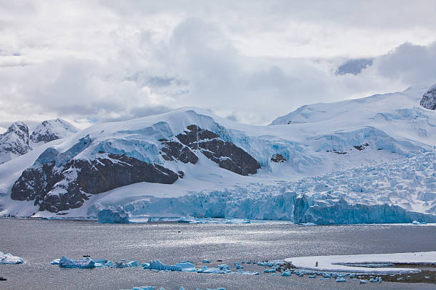 istock Glacier, Paradise Bay, Antarctica 105491799