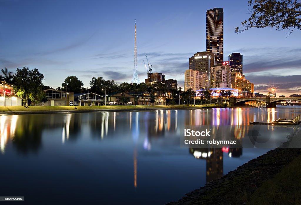 Мельбурн в сумерках - Стоковые фото Princes Bridge роялти-фри