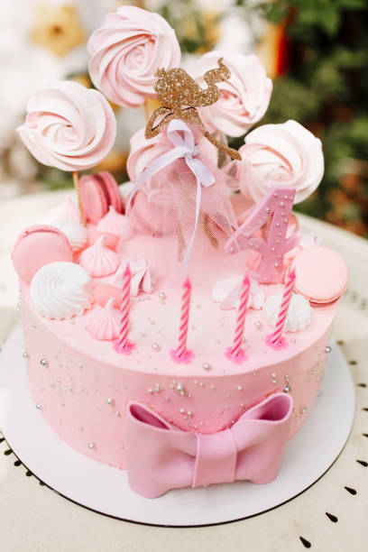 istock Princess pink birthday cake 1054977916
