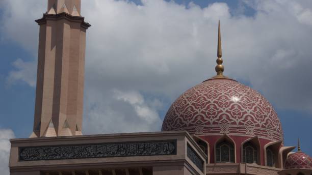 istock Putra Mosque in Putrajaya 1054979894