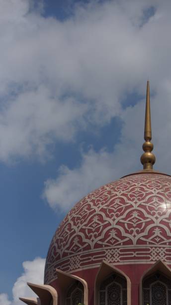 istock Putra Mosque in Putra Square, Putrajaya 1054992668
