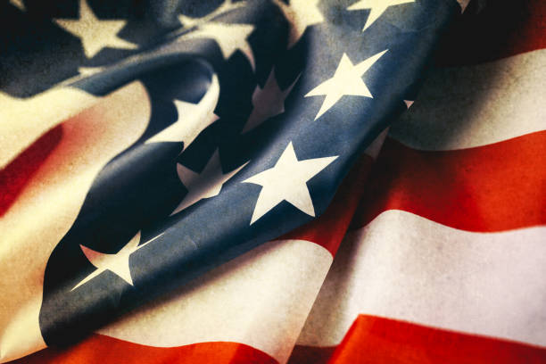 istock Grunge American flag 1054999334