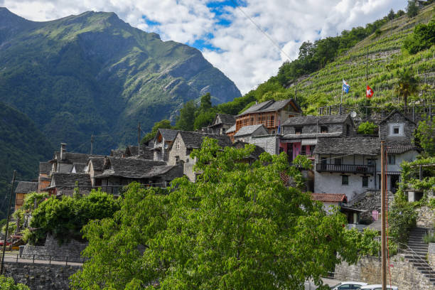 The village of Vogorno on Verzasca valley in Switzerland The village of Vogorno on Verzasca valley in the Swiss alps vogorno stock pictures, royalty-free photos & images