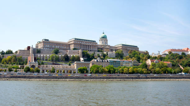 el castillo de buda - budapest - hungría - fort budapest medieval royal palace of buda fotografías e imágenes de stock