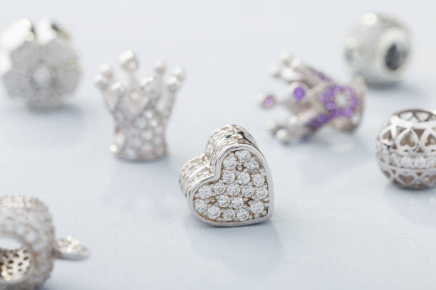 istock Heart shaped charm bead with diamonds for chain bracelet 1055140186
