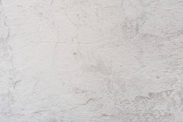 istock Wall fragment with attritions and cracks 1055197574