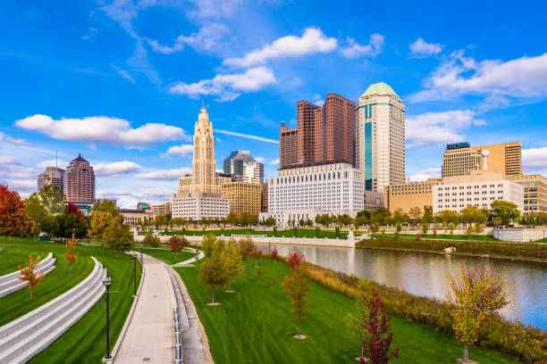istock Columbus, Ohio, USA Skyline 1055215910