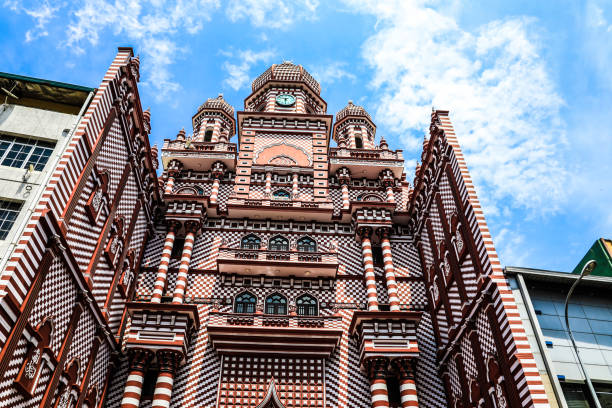 istock Sri lanka Colombo Jami-Ul-Alfar Mosque 1055323622