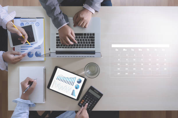 istock Agenda Activity on conputer Business man Making Agenda Information Calendar Events and Meeting Organizer 1055357014