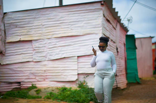 istock Walking and Township Speaker phone Talking 1055385830