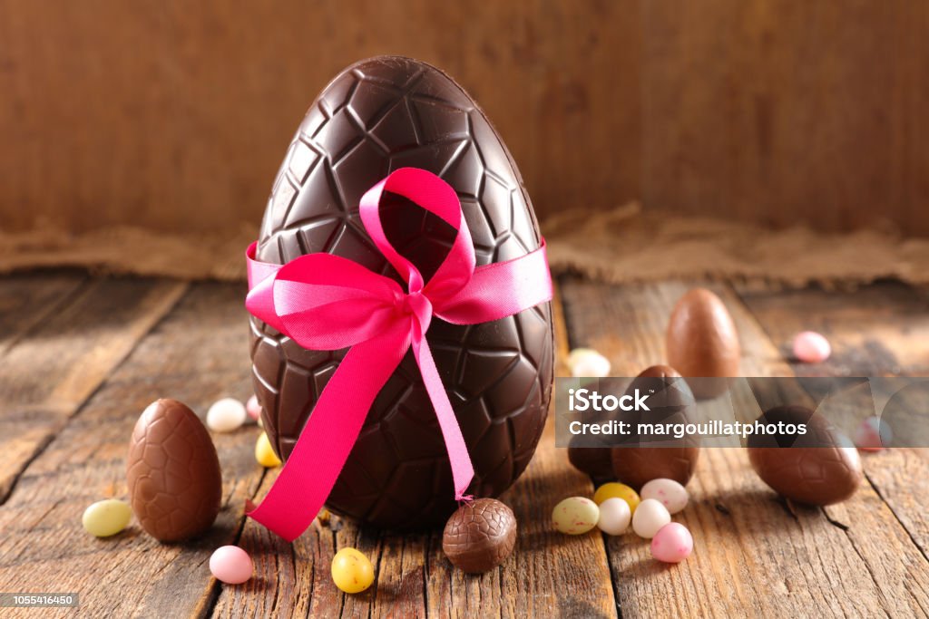 easter egg on wood background Easter Egg Stock Photo