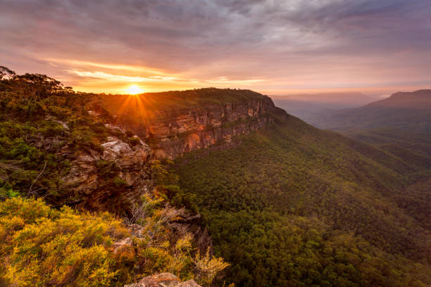 istock Beautiful golden sunrise over Blue Mountains and Jamison Valley 1055432964