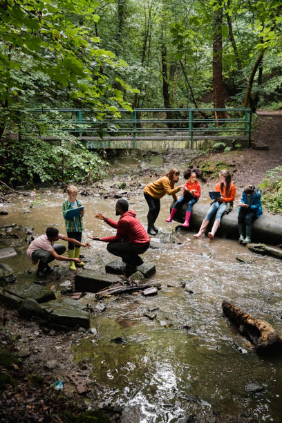 istock Collecting Research on the School Trip 1055443618