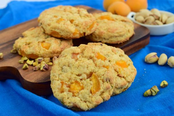istock Apricot pistachio scones 1055484978