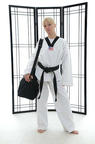 자신의 무술 클래스 - gym bag tae kwon do karate martial arts 뉴스 사진 이미지