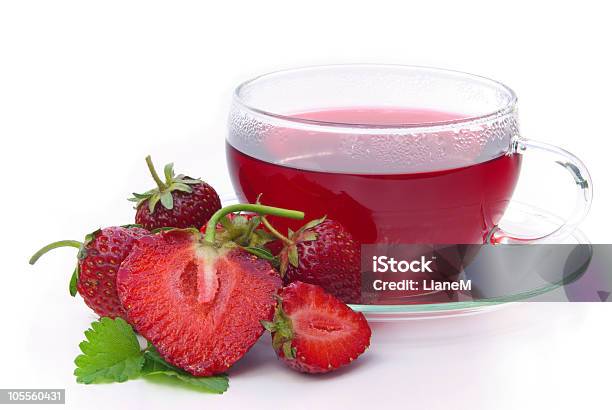 Tè Alla Fragola - Fotografie stock e altre immagini di Alimentazione sana - Alimentazione sana, Bevanda calda, Bianco