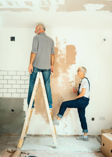 istock Couple remodeling their home 1055899974