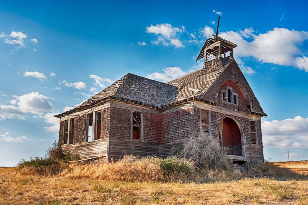 Ghost Town Schoolhouse The old schoolhouse in the ghost town of Govan, Washington is rumored to be haunted by past murders. govan stock pictures, royalty-free photos & images