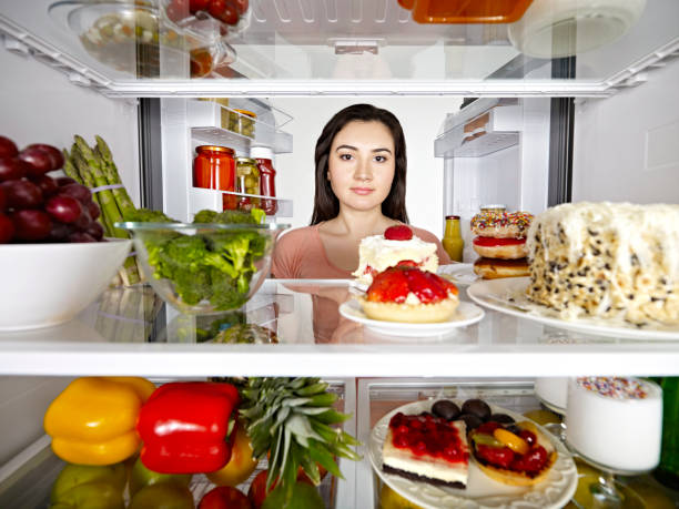 istock Healthy eating or unhealthy eating 1055955954