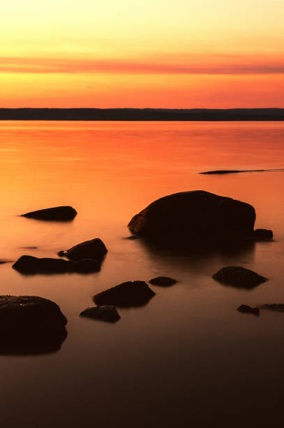 펀 황혼 - nova scotia bay of fundy bay horizon over water 뉴스 사진 이미지