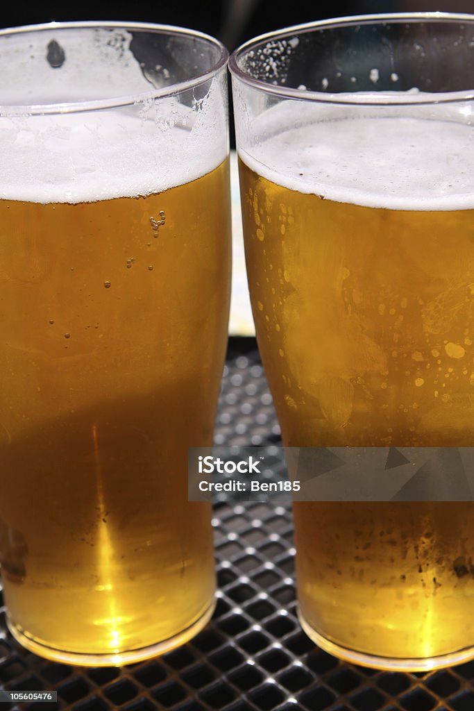 Duas cervejas - Foto de stock de Ale royalty-free