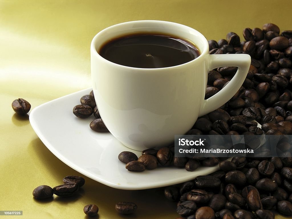Filiżanka kawy - Zbiór zdjęć royalty-free (Bez ludzi)