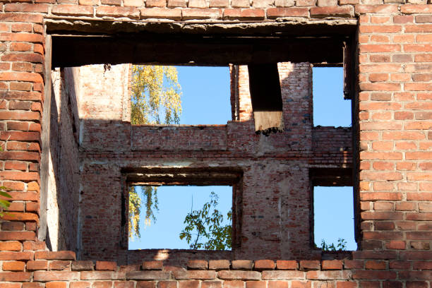istock an abandoned house on a Sunny day 1056204990