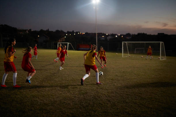 women's soccer team - soccer ball youth soccer event soccer imagens e fotografias de stock