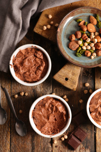 istock vegan chocolate mousse 1056233416