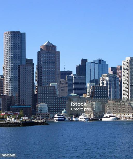 Foto de Horizonte De Boston Detalhes No Verão e mais fotos de stock de Arranha-céu - Arranha-céu, América do Norte, Ancorado