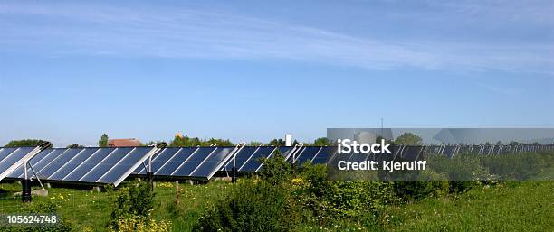 Impianto Di Energia Solare - Fotografie stock e altre immagini di Impianto di energia solare - Impianto di energia solare, Calore - Concetto, Danimarca