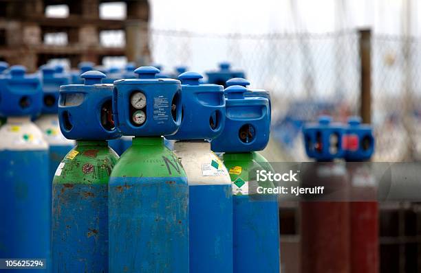 Industriegasen Stockfoto und mehr Bilder von Zylinder - Zylinder, Kohlendioxid, Helium