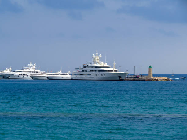 istock Cannes - Luxury yachts in port 1056257620