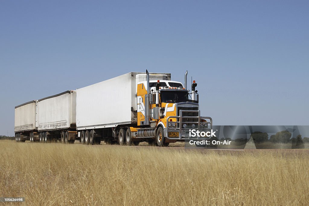 Roadtrain Logistik - Lizenzfrei Eisenbahn Stock-Foto