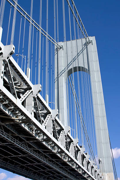 verrazano bridge tower - cable stayed bridge staten island brooklyn new york city stock-fotos und bilder