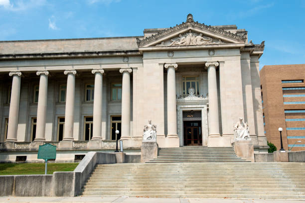 istock Judge D'Army Baily Courthouse building in downtown Memphis 1056289724