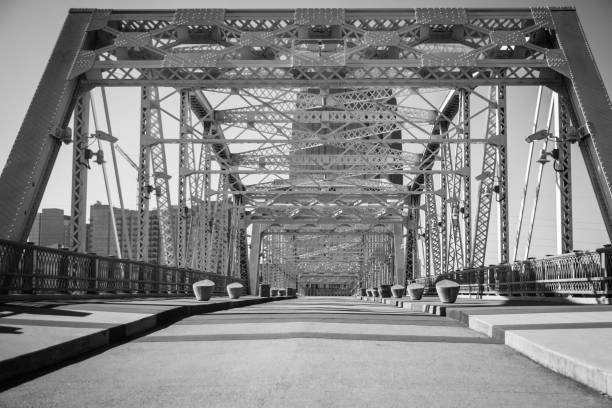 istock Bridge in Nashville, Tennessee 1056298932