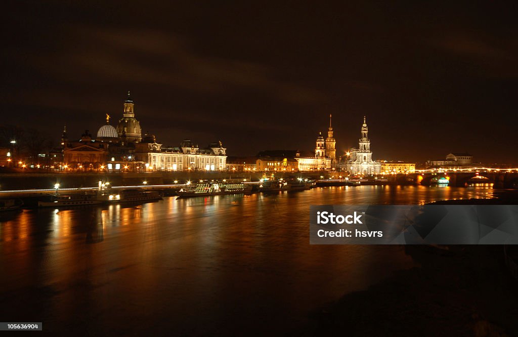Nacht über die Skyline von dresden (Deutschland - Lizenzfrei Dresden Stock-Foto