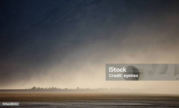 Vendaval De Polvo Foto de stock y más banco de imágenes de Aire libre - Aire libre, Color - Tipo de imagen, Fotografía - Imágenes