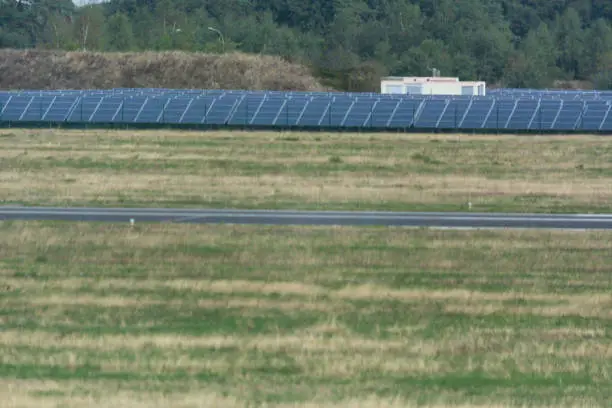 Panorama of the solar system of Weeze Airport.
The airport uses huge solar parks to cover its own energy consumption.