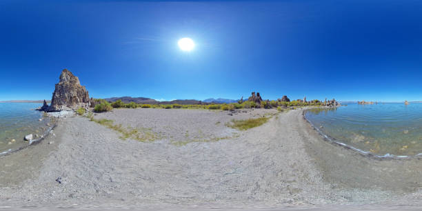 istock Mono Lake in 360 VR 1056390066